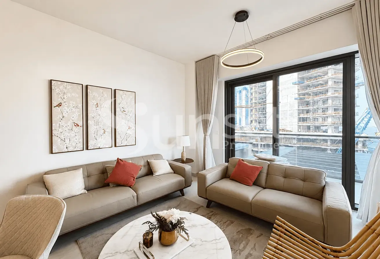 Spacious 1BR Apartment |Prime Location | Furnished