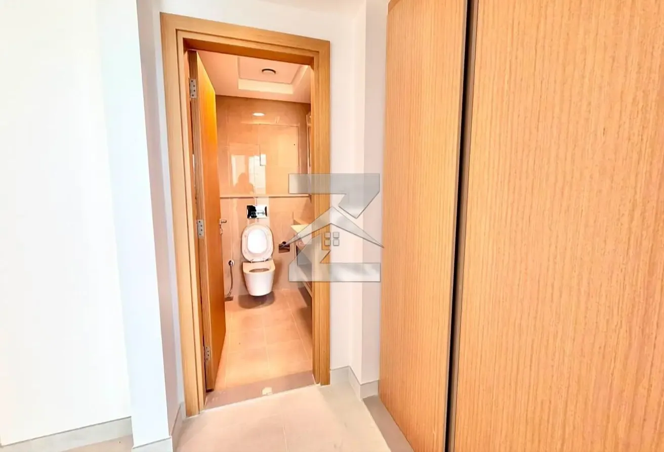 Vacant! Waterfront Views | Premium Living