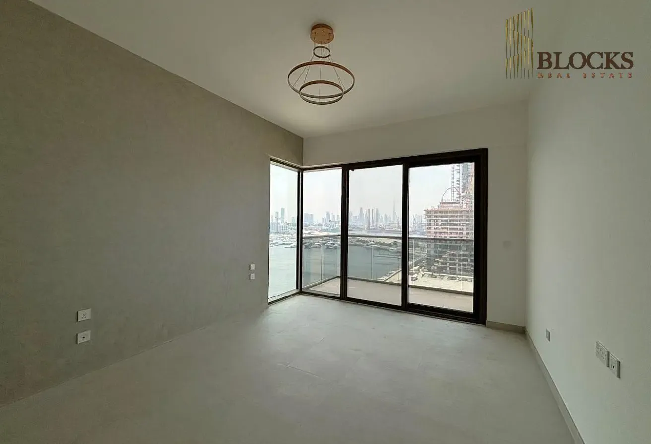 SPACIOUS 1BHK | BURJ KHALIFA & SEA VIEW | OPTIONS