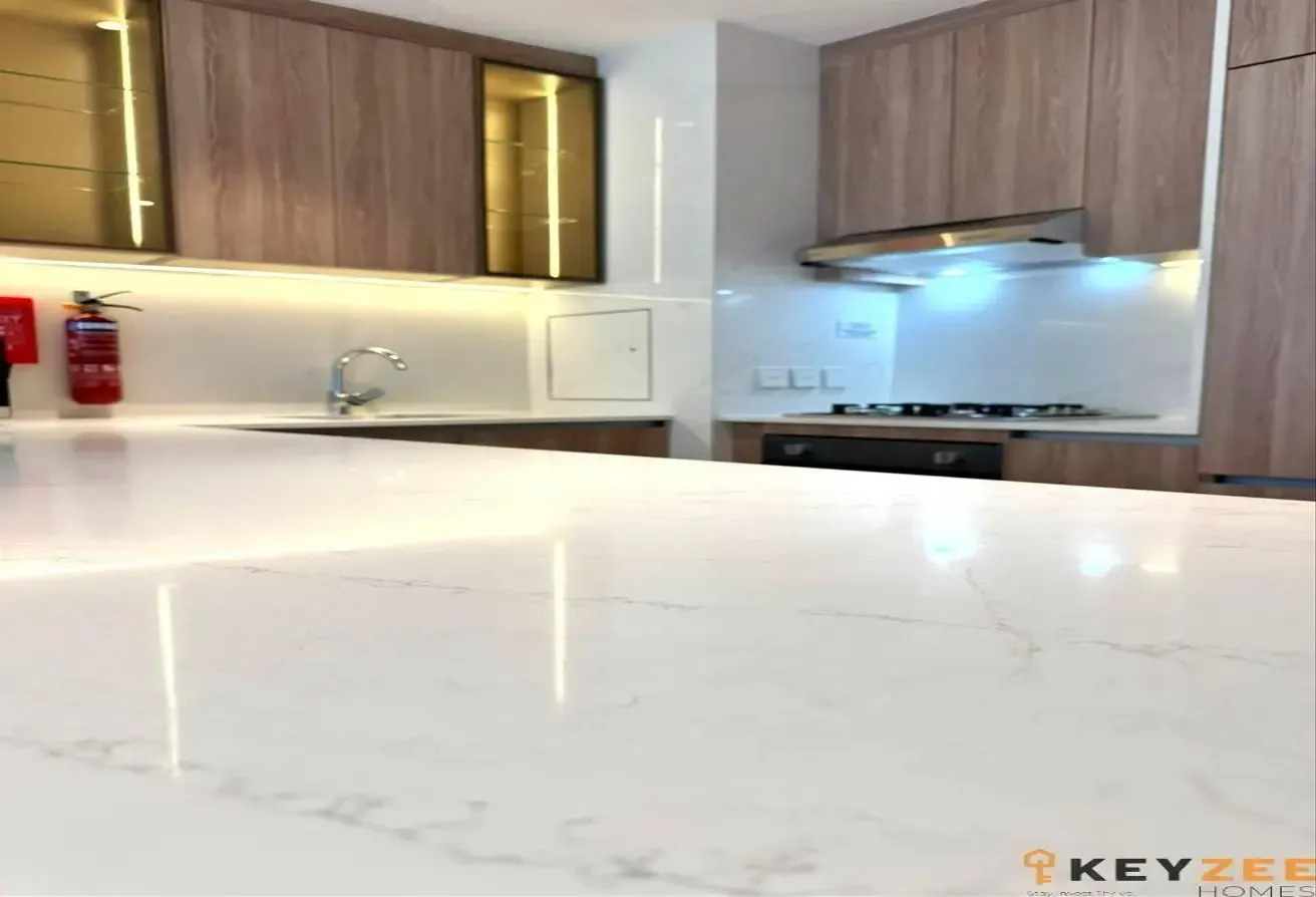 WATERFRONT VIEW | SPACIOUS UNIT | PRIME LOCATION