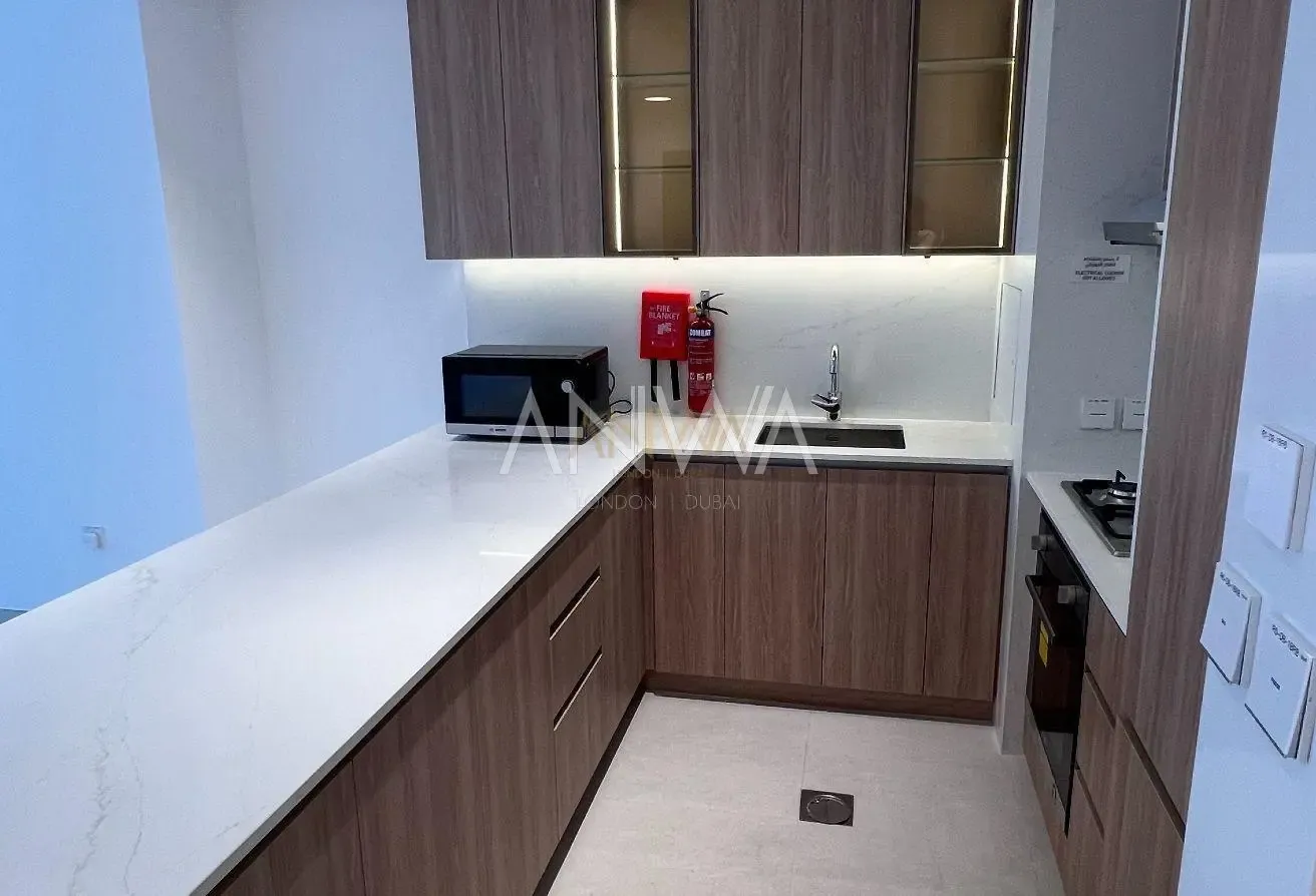 Luxury 1BR | Riva Residence | Dubai Maritime City