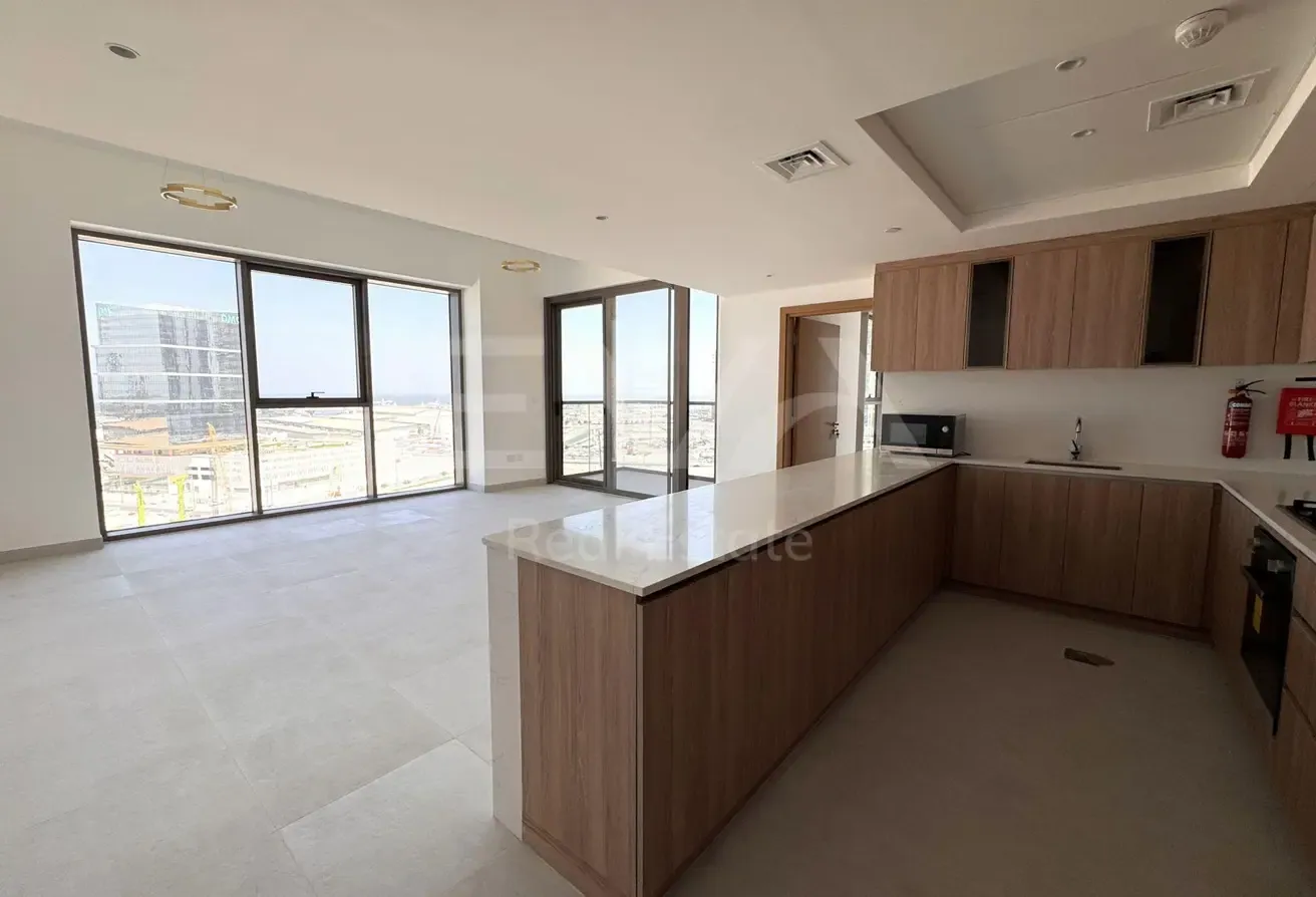 STUNNING SEA VIEW | GREAT PRICE | MODERN AND CLEAN