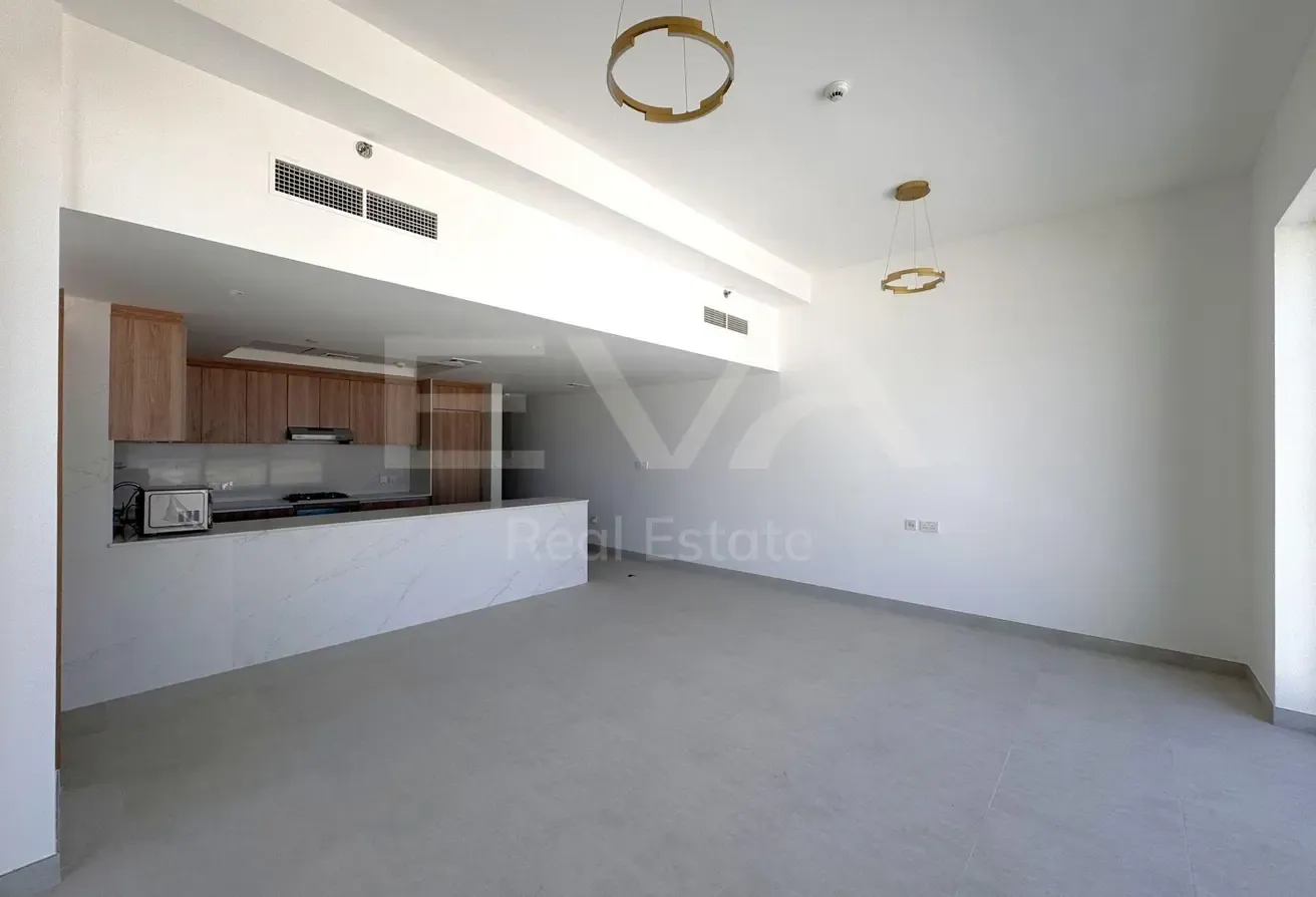 STUNNING SEA VIEW | GREAT PRICE | MODERN AND CLEAN