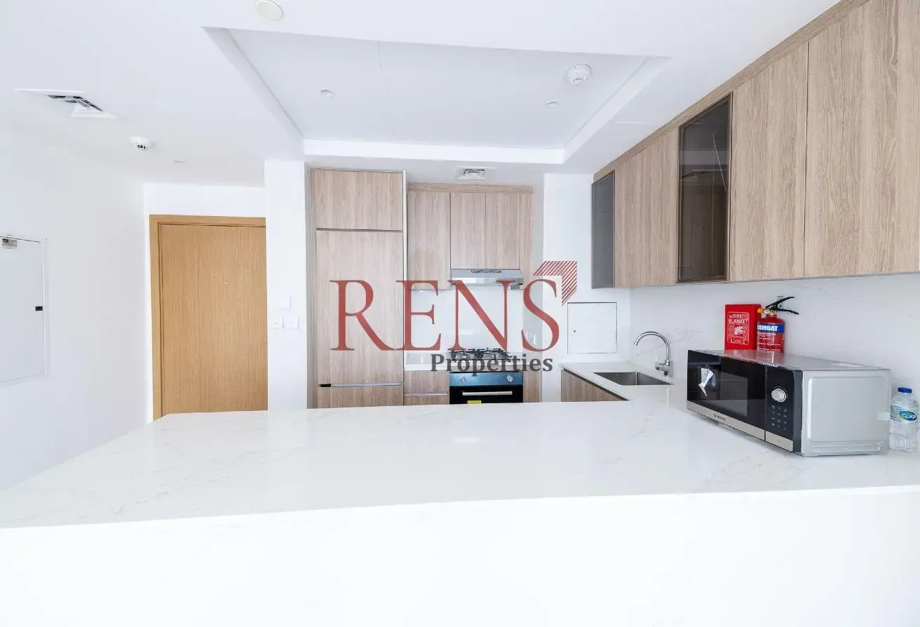 Spacious 1BR | Sea & City View | Prime Location