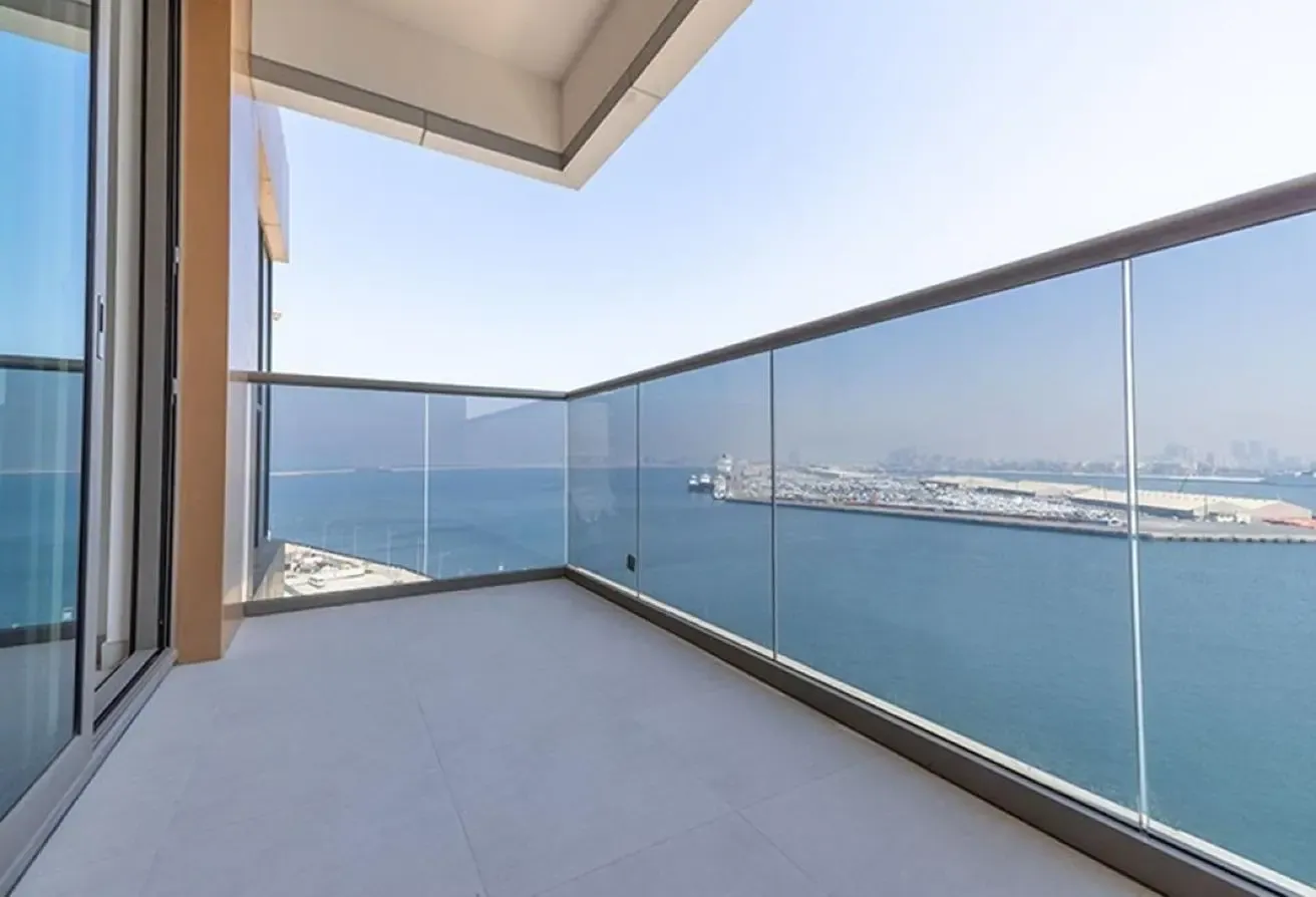 Spacious 1 BR | Sea View | Vacant