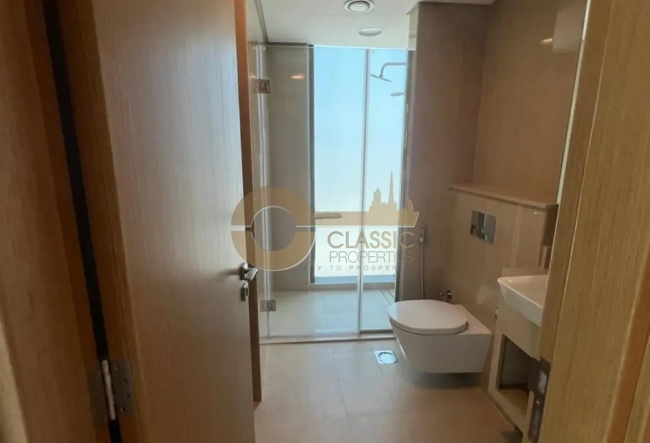MODERN UNIT | SEA VIEW | SPACIOUS LAYOUT