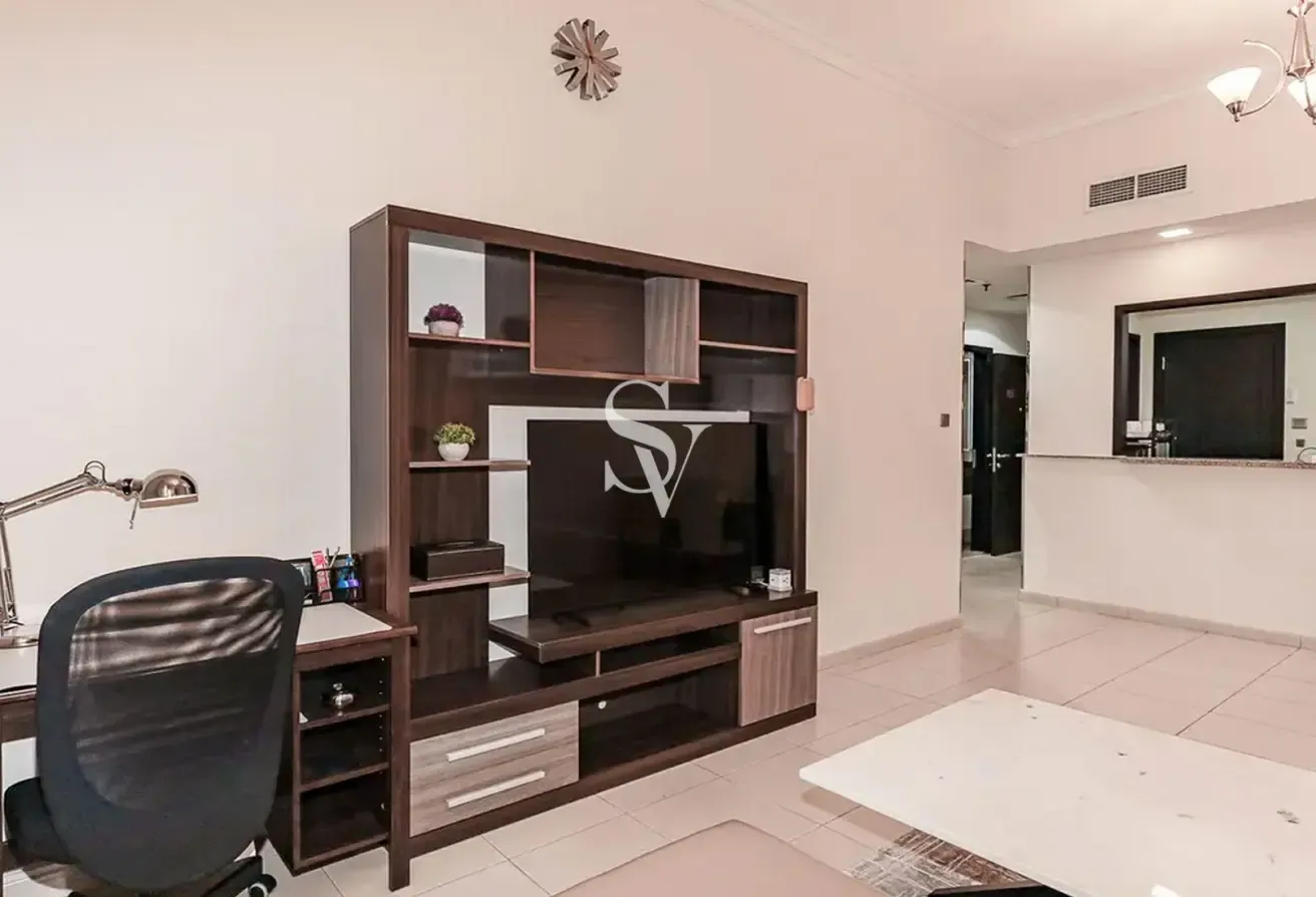 SPACIOUS 1 BHK|Waterfront Living|Ready to Move In