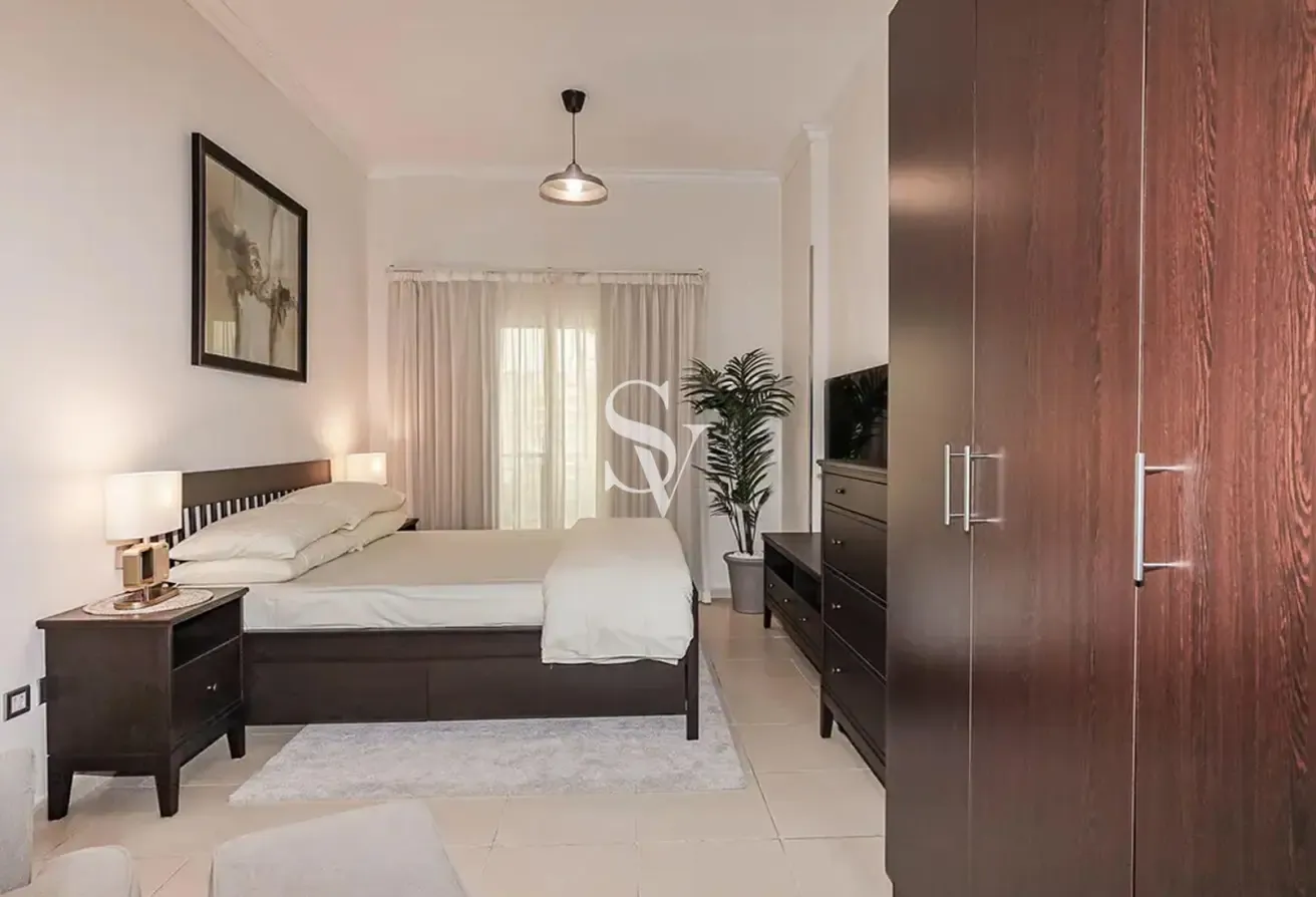 SPACIOUS 1 BHK|Waterfront Living|Ready to Move In