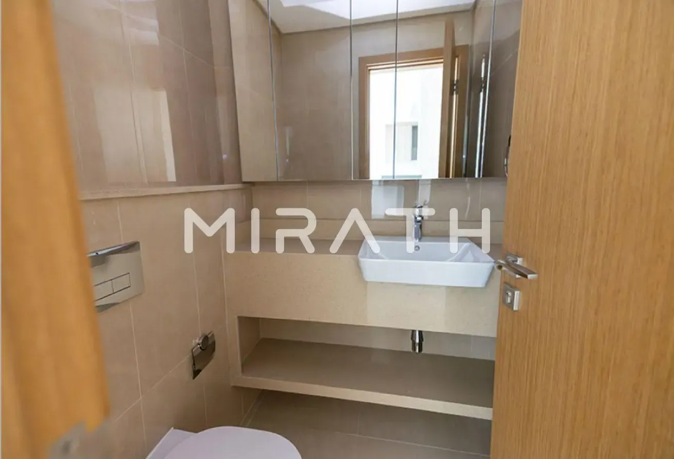 Unfurnished| 1BR |Burj Khalifa downtown View