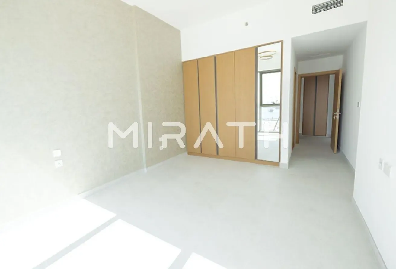 Unfurnished| 1BR |Burj Khalifa downtown View
