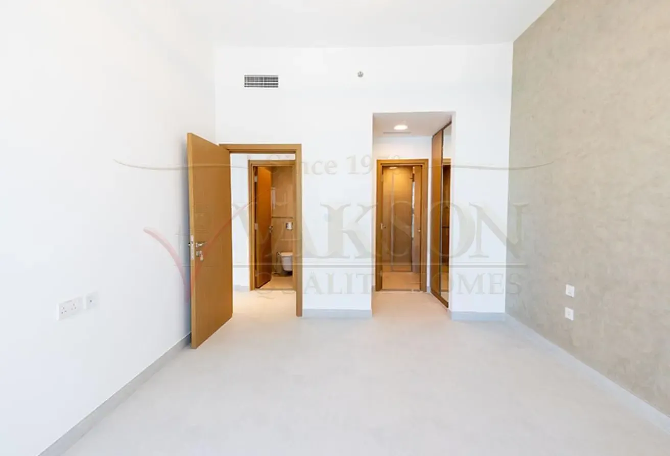 Brand New | Sea & Dubai Island View | Bur Dubai