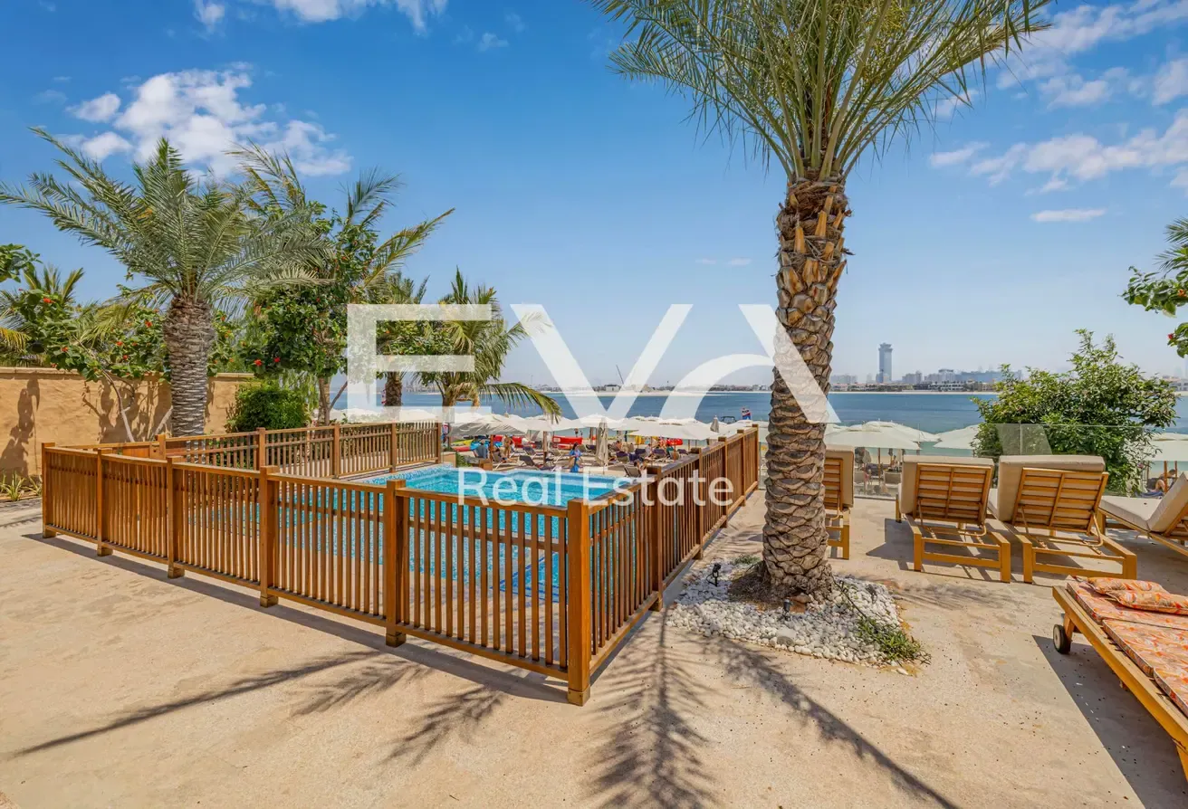 PRIVATE POOL & JACUZZI | BEACHFRONT UNIT