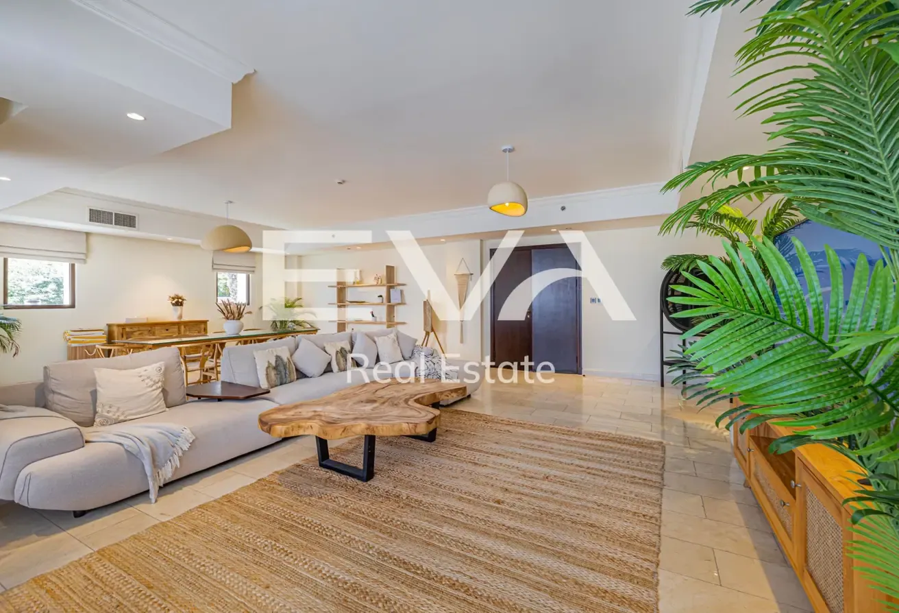 PRIVATE POOL & JACUZZI | BEACHFRONT UNIT