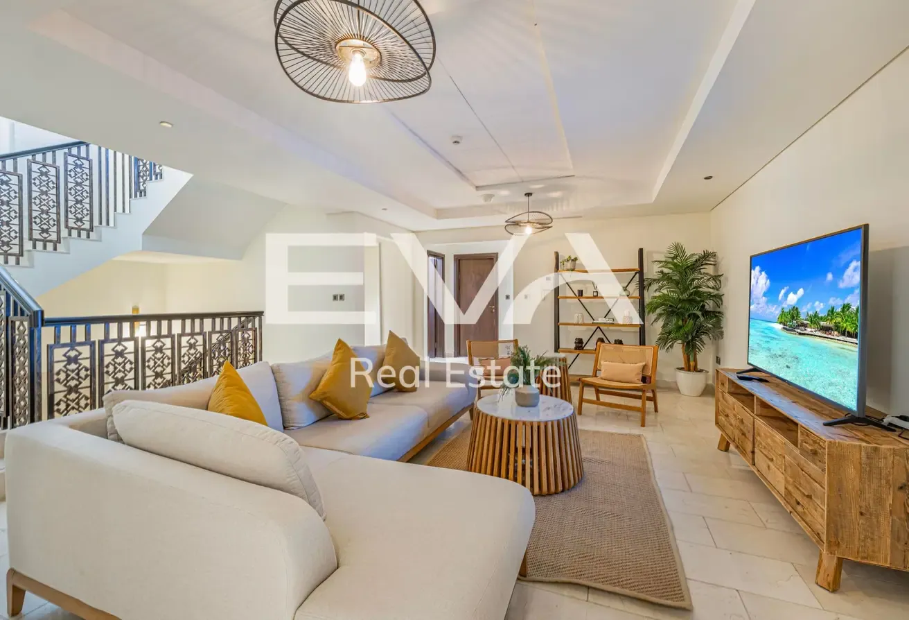 PRIVATE POOL & JACUZZI | BEACHFRONT UNIT