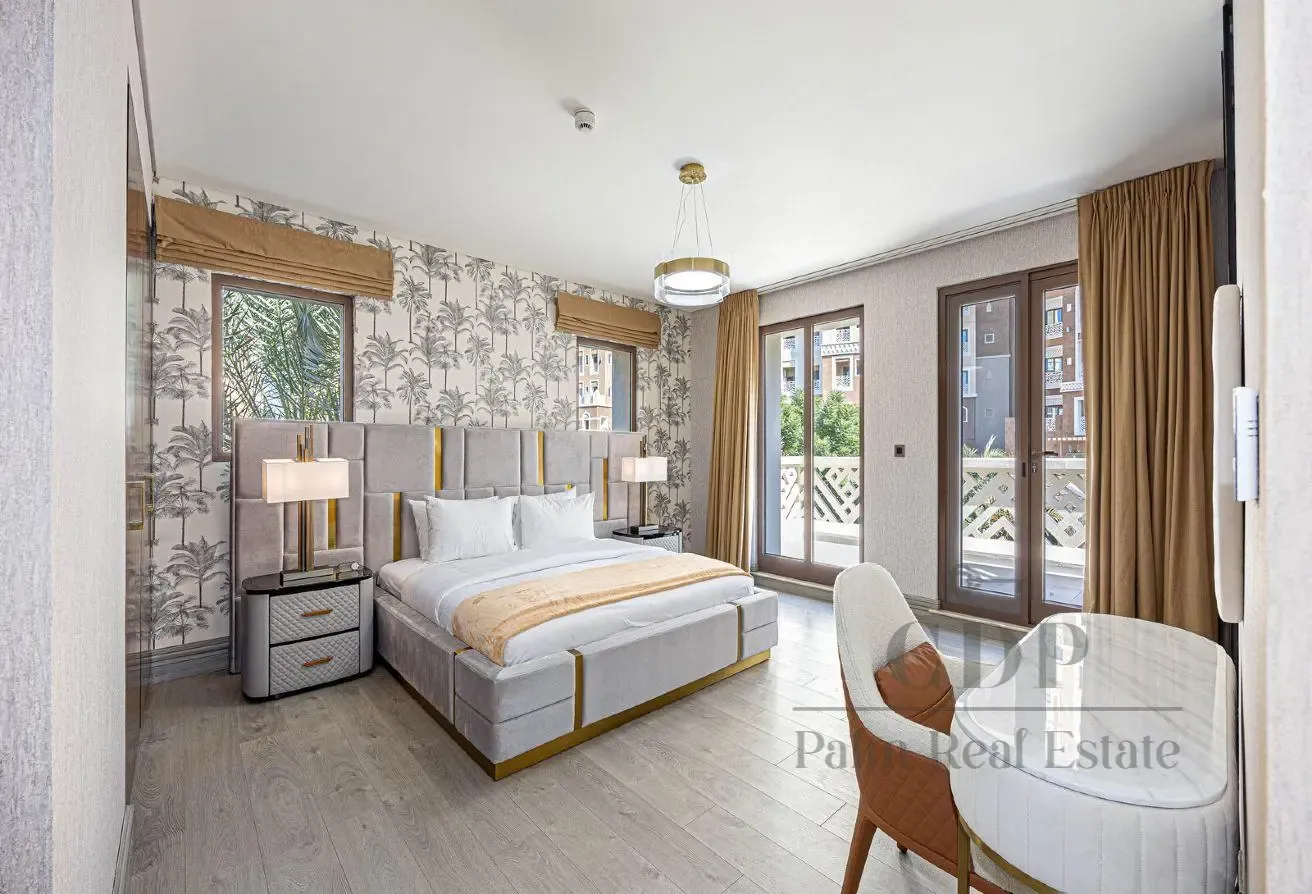 5BR Fully Upgraded With Pool + Garden I Sea View