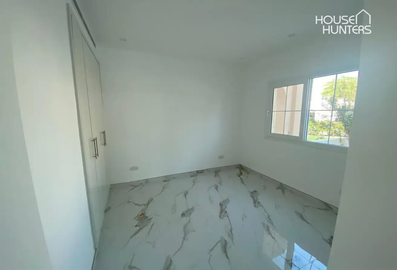 Stunning Town House|Available  Soon|Fully upgraded