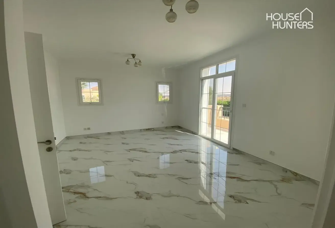 Stunning Town House|Available  Soon|Fully upgraded