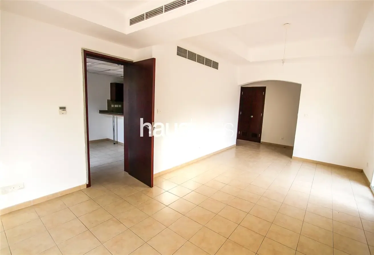 Type 3E | Huge Garden | Great location