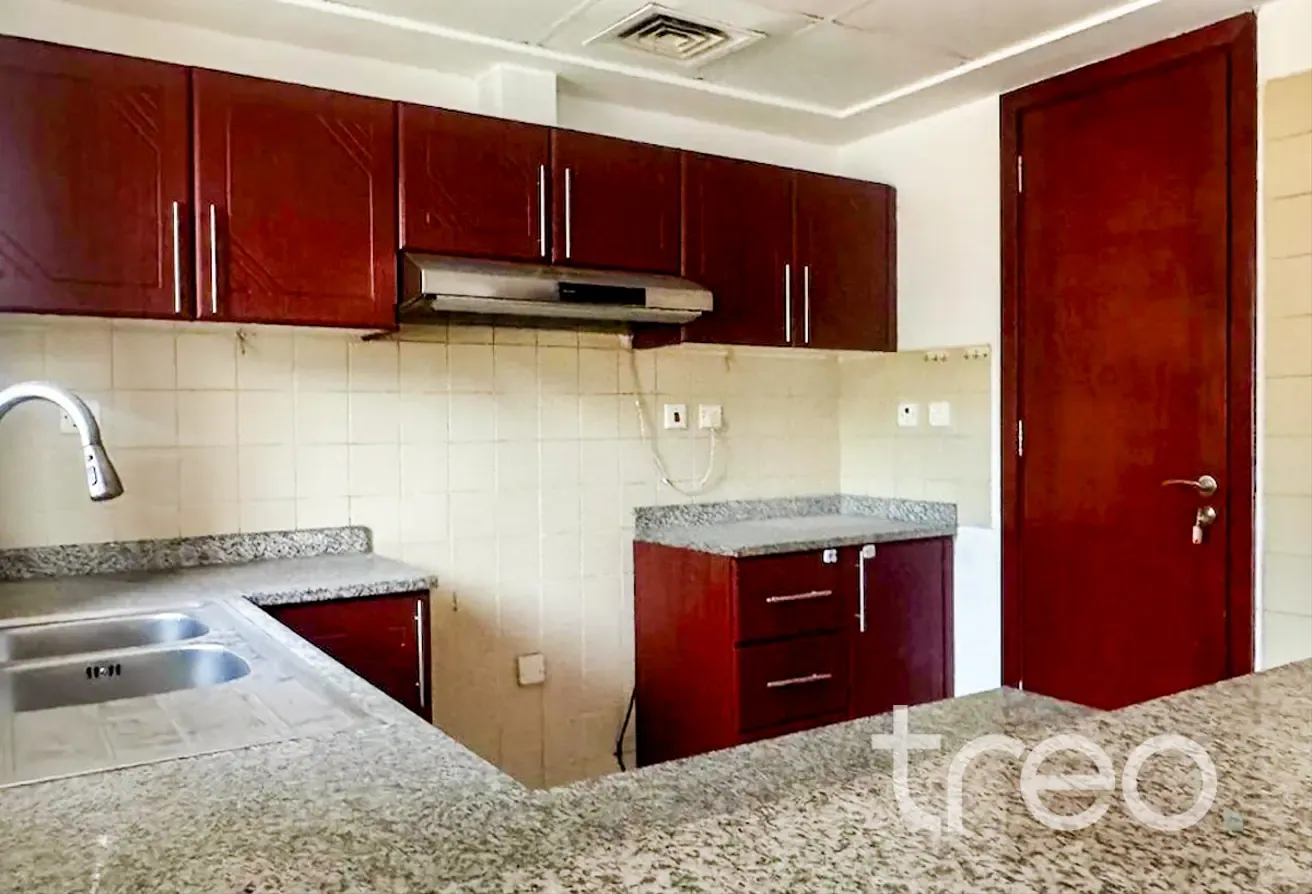 3-Bedroom | Single Row | Vacant Now