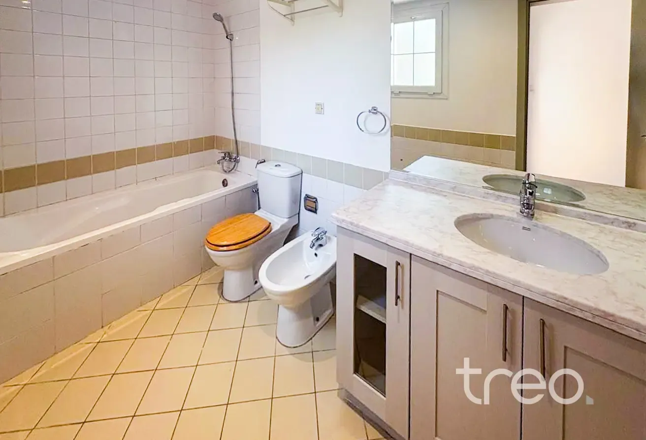 Newly renovated | Vastu | Vacant