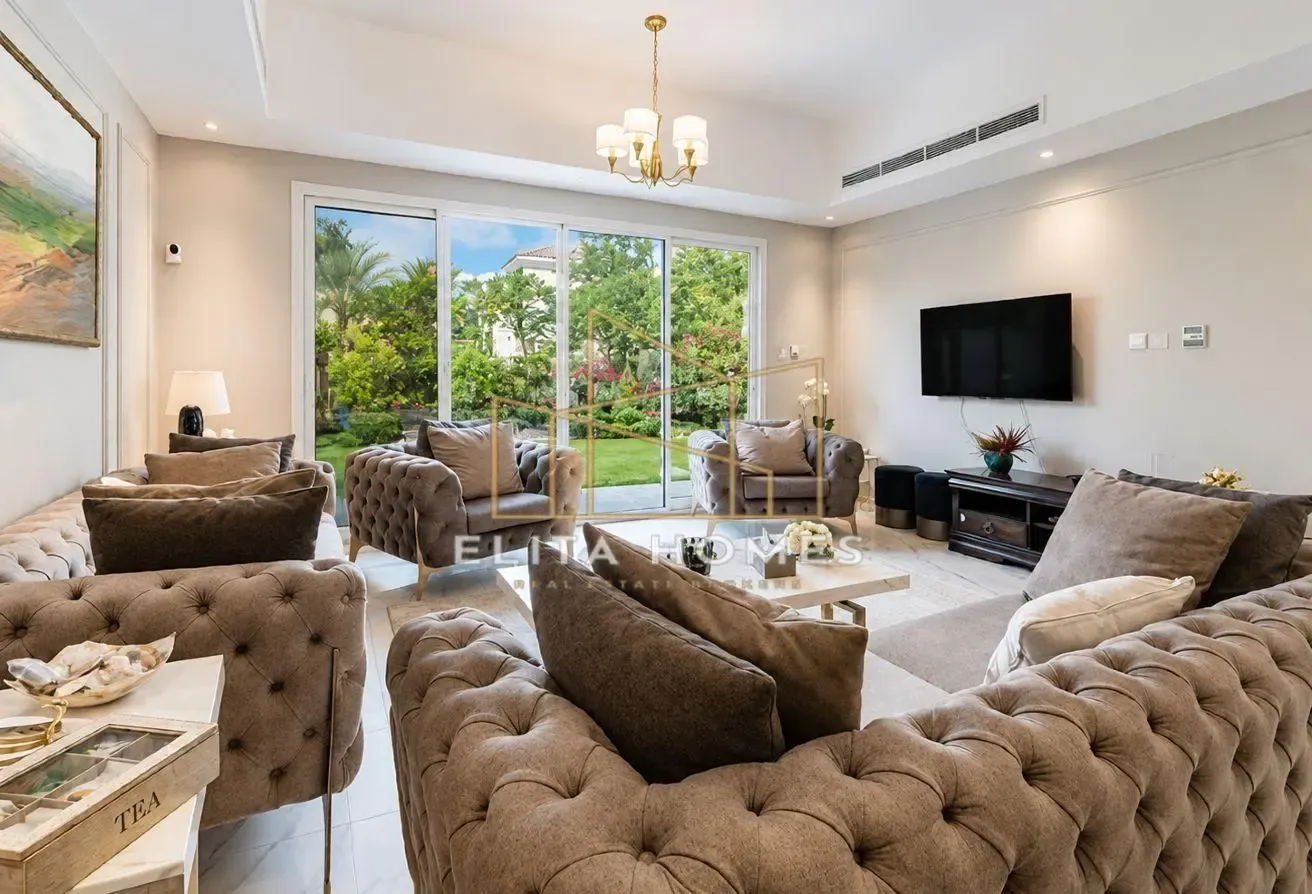 UPGRADED | UNFURNISHED | NEAR PARK
