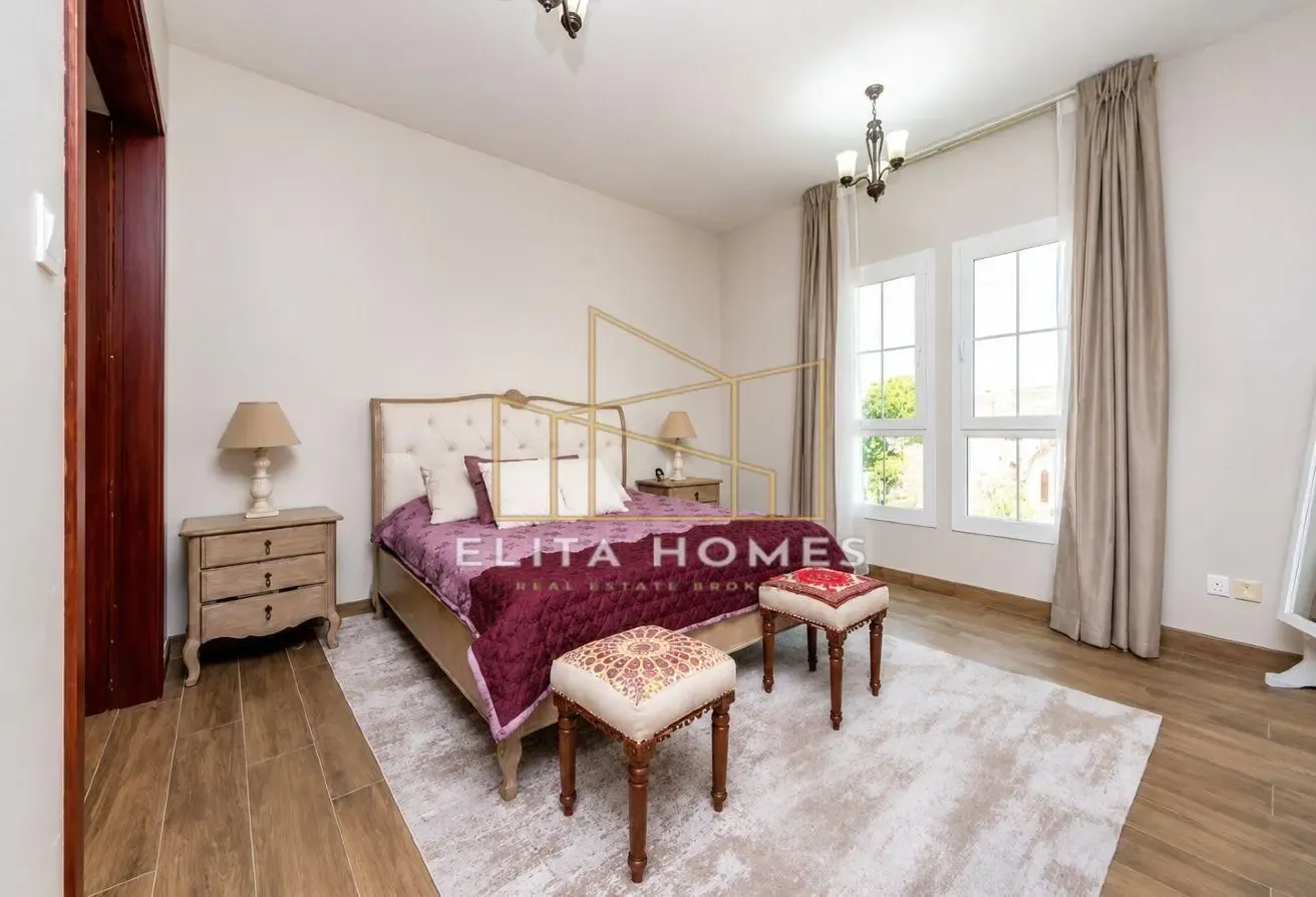UPGRADED | UNFURNISHED | NEAR PARK