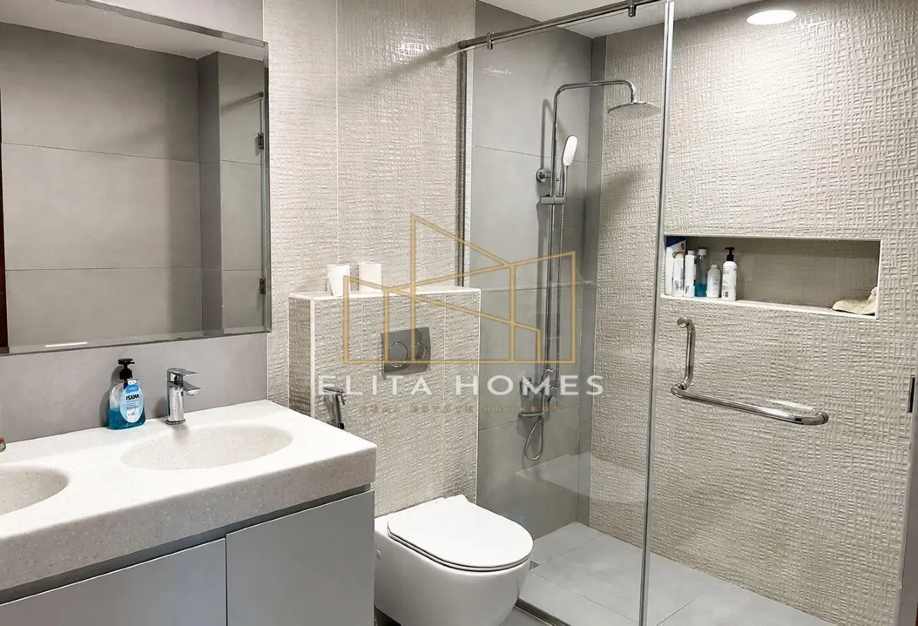 UPGRADED | UNFURNISHED | NEAR PARK
