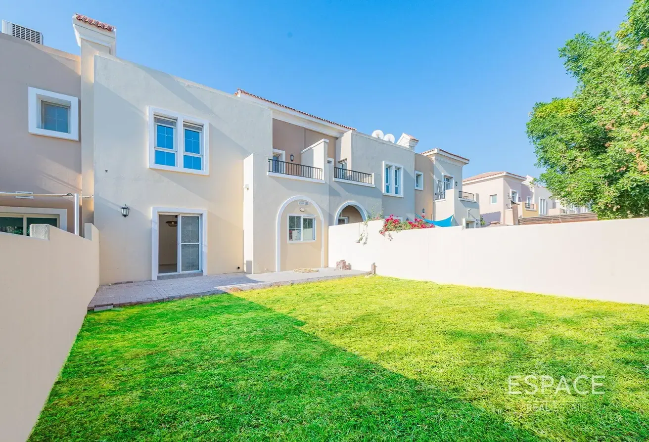 Upgraded | Modern Finish | Immaculate