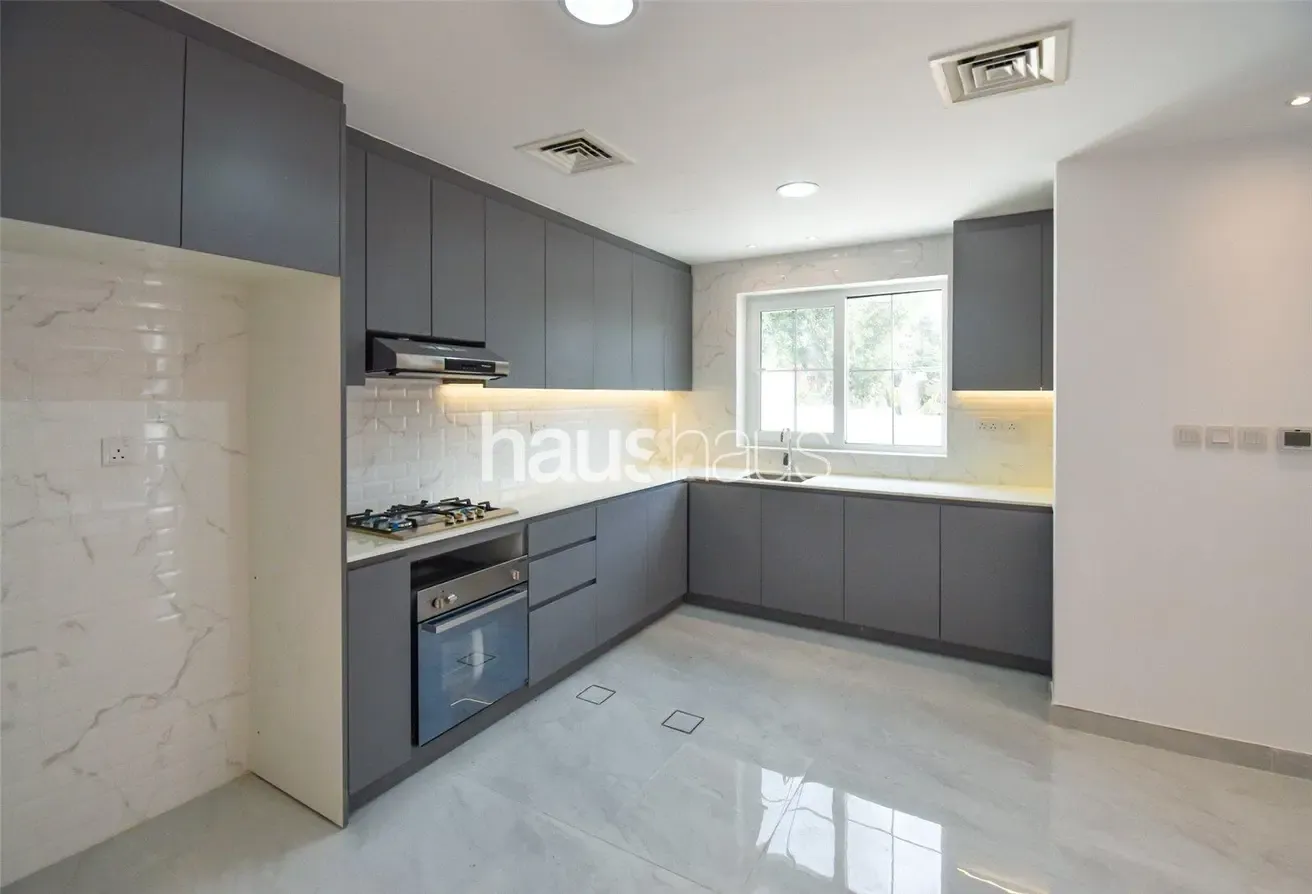 Fully Upgraded | Italian Kitchen | Vacant Now