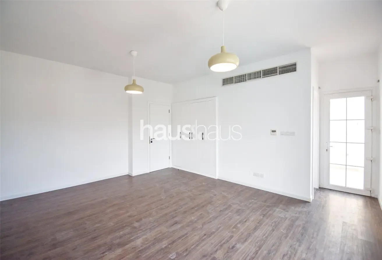 Fully Upgraded | Italian Kitchen | Vacant Now