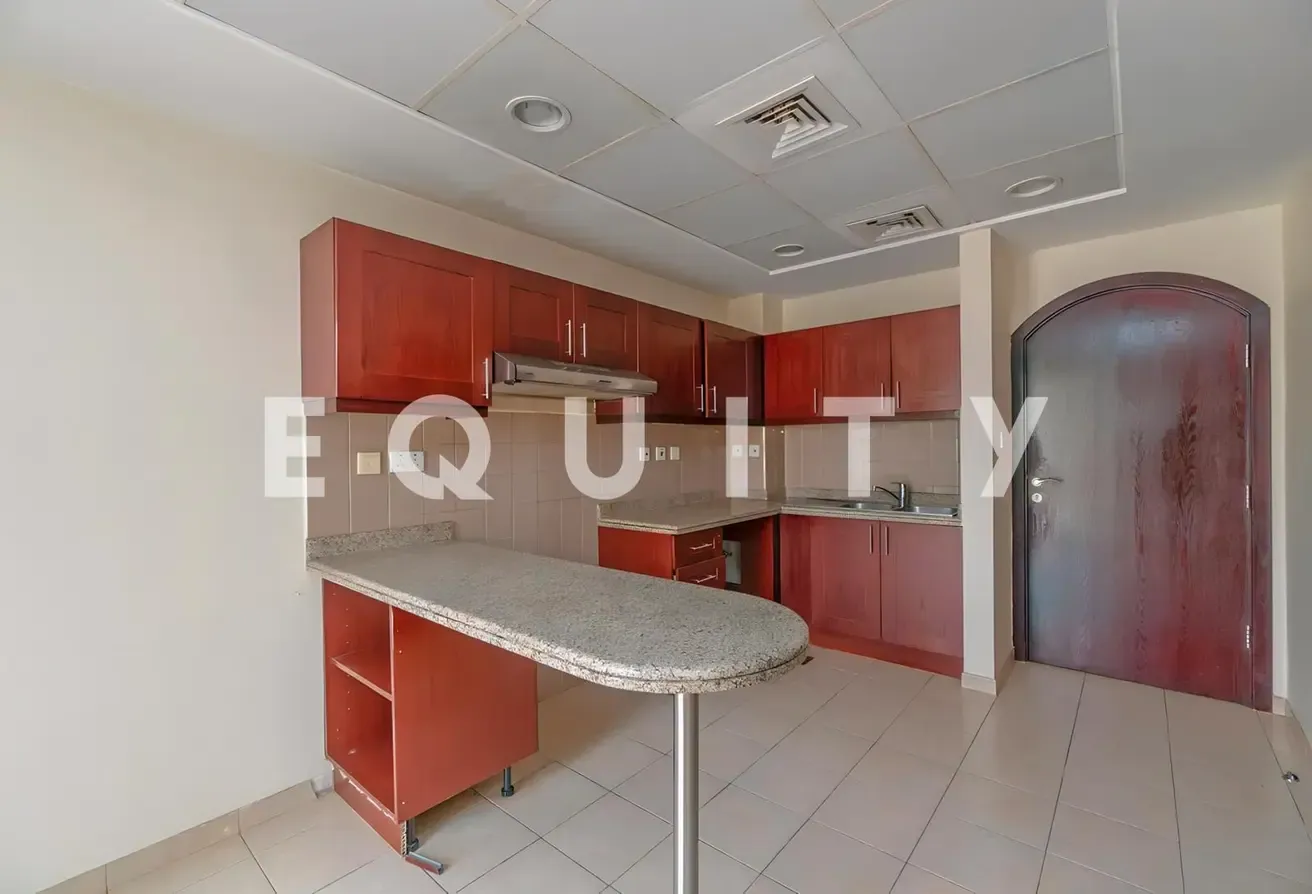 Huge Plot | Vacant | Lake View | Ready to Move