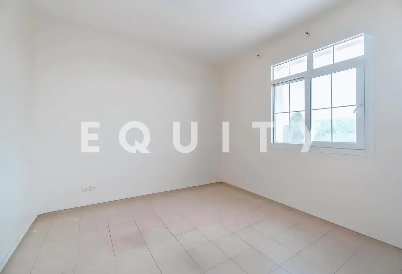 Huge Plot | Vacant | Lake View | Ready to Move