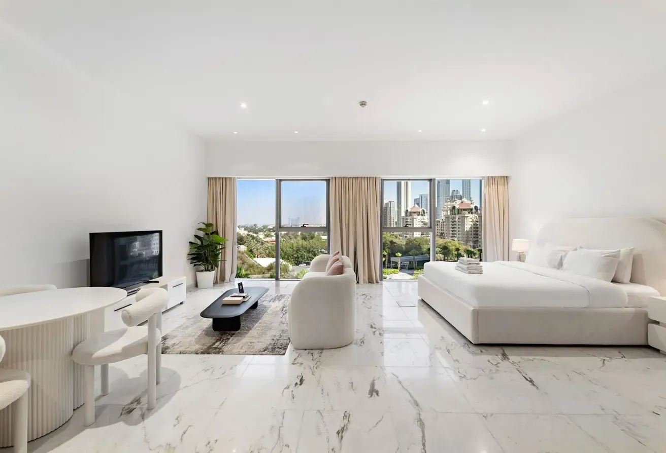 Modern Studio | City Views | Flexible Monthly Plan