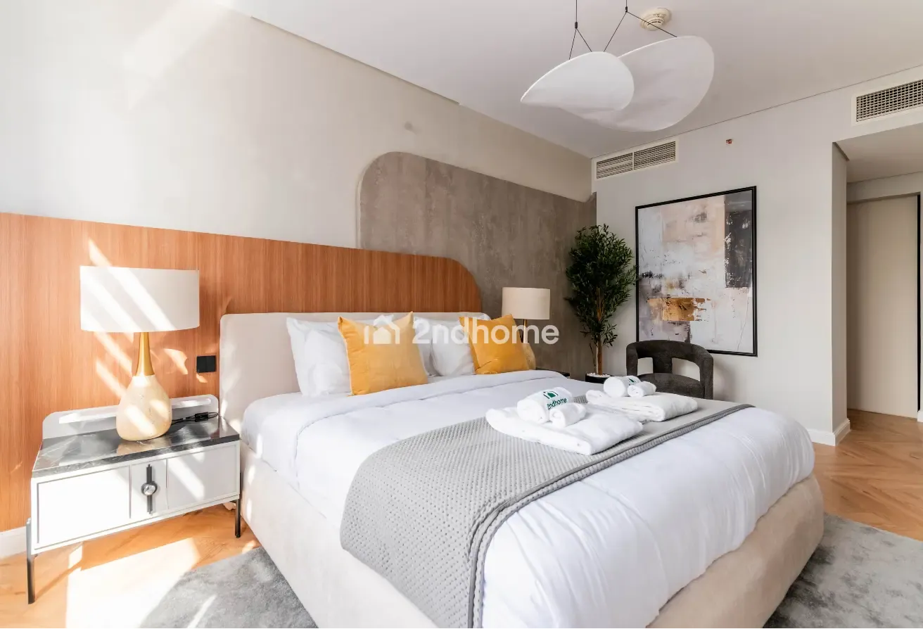 Stunning 2 BR Apartment in Sky Gardens