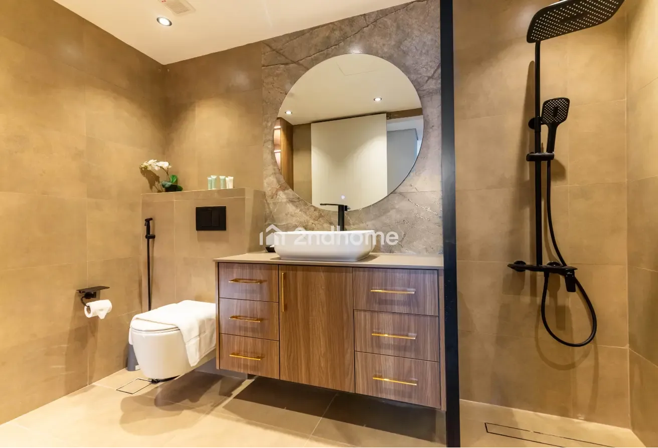 Stunning 2 BR Apartment in Sky Gardens