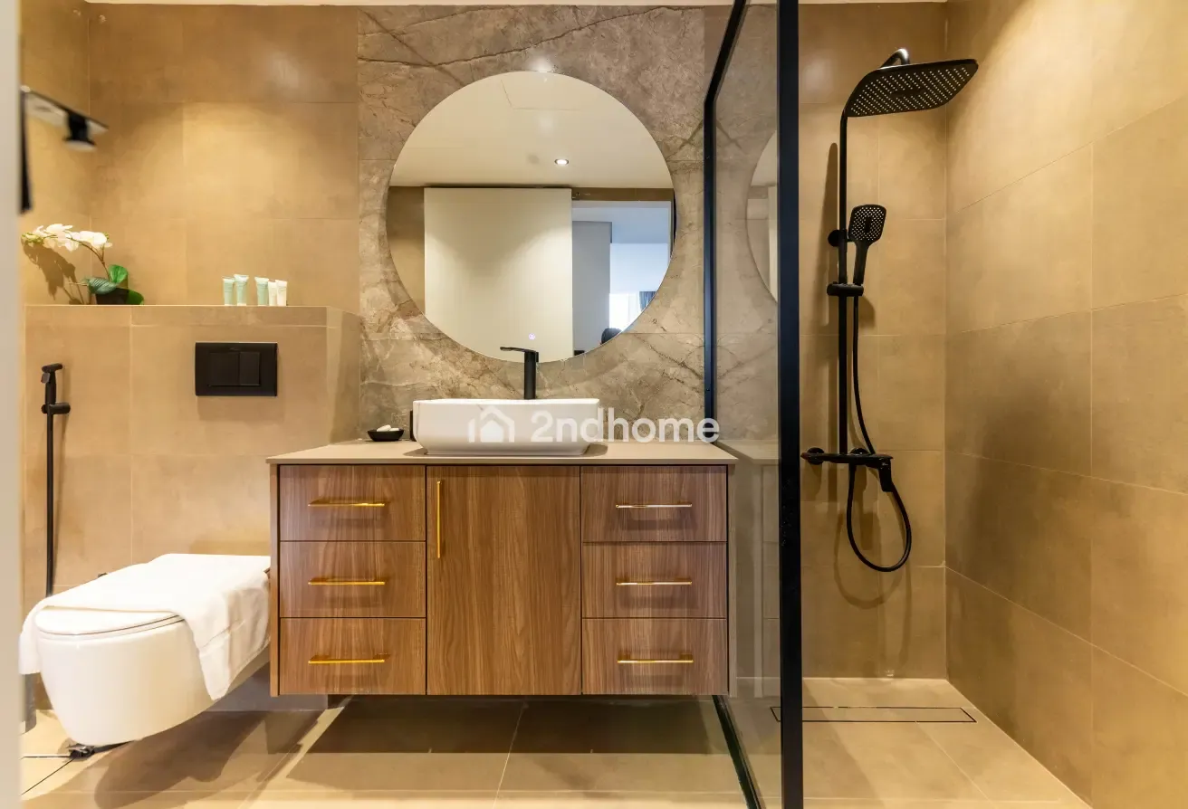Stunning 2 BR Apartment in Sky Gardens