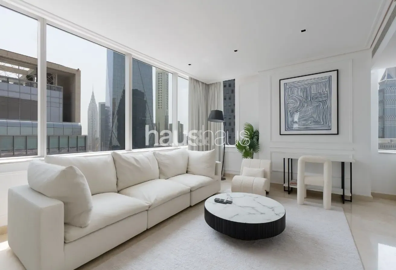 Contemporary | Central | Ideal for Professionals