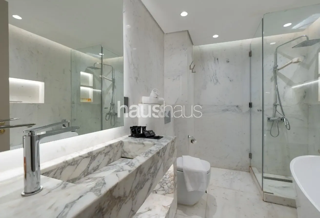 Contemporary | Central | Ideal for Professionals
