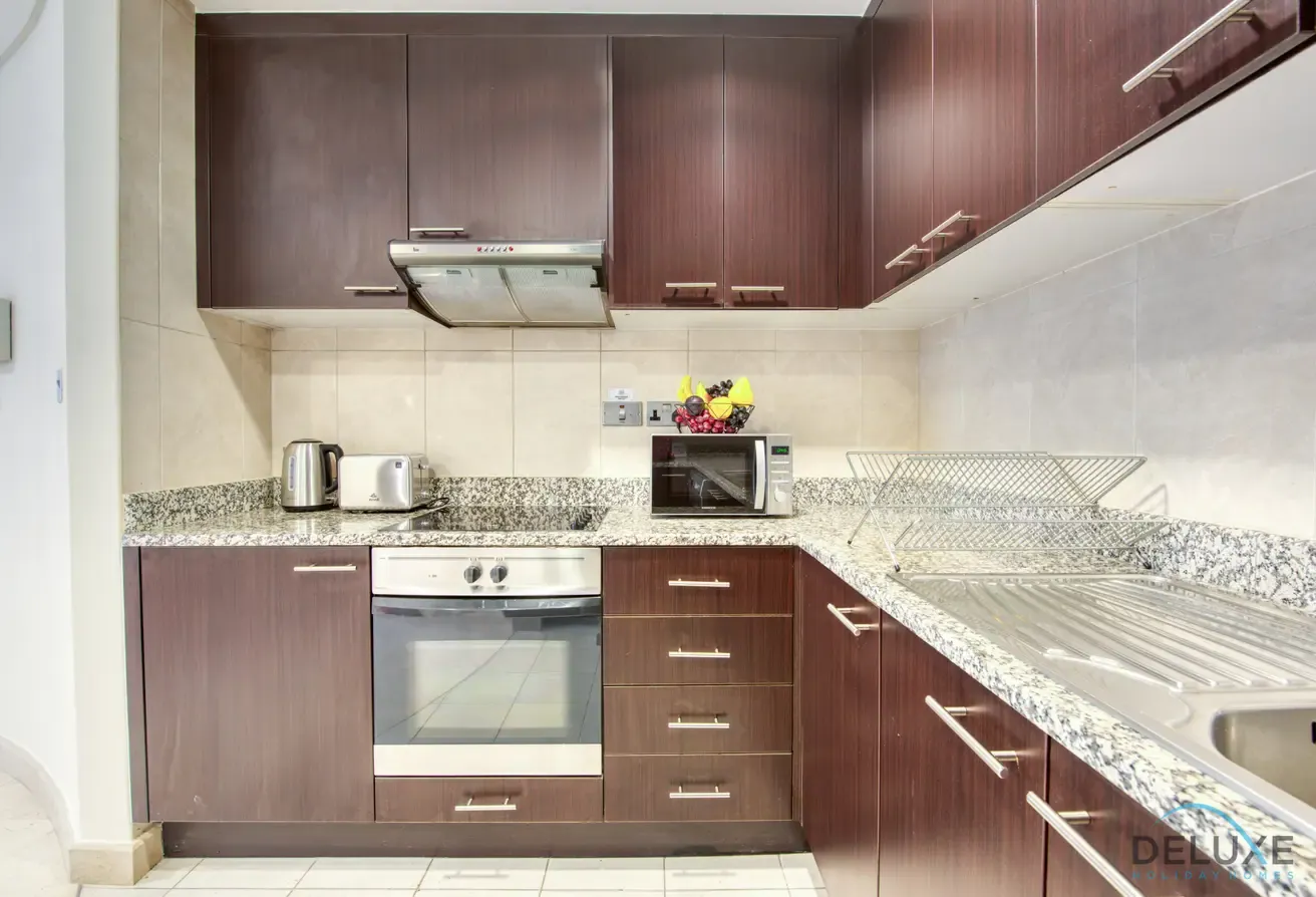 Upscale Studio | Well-lit Space | DIFC