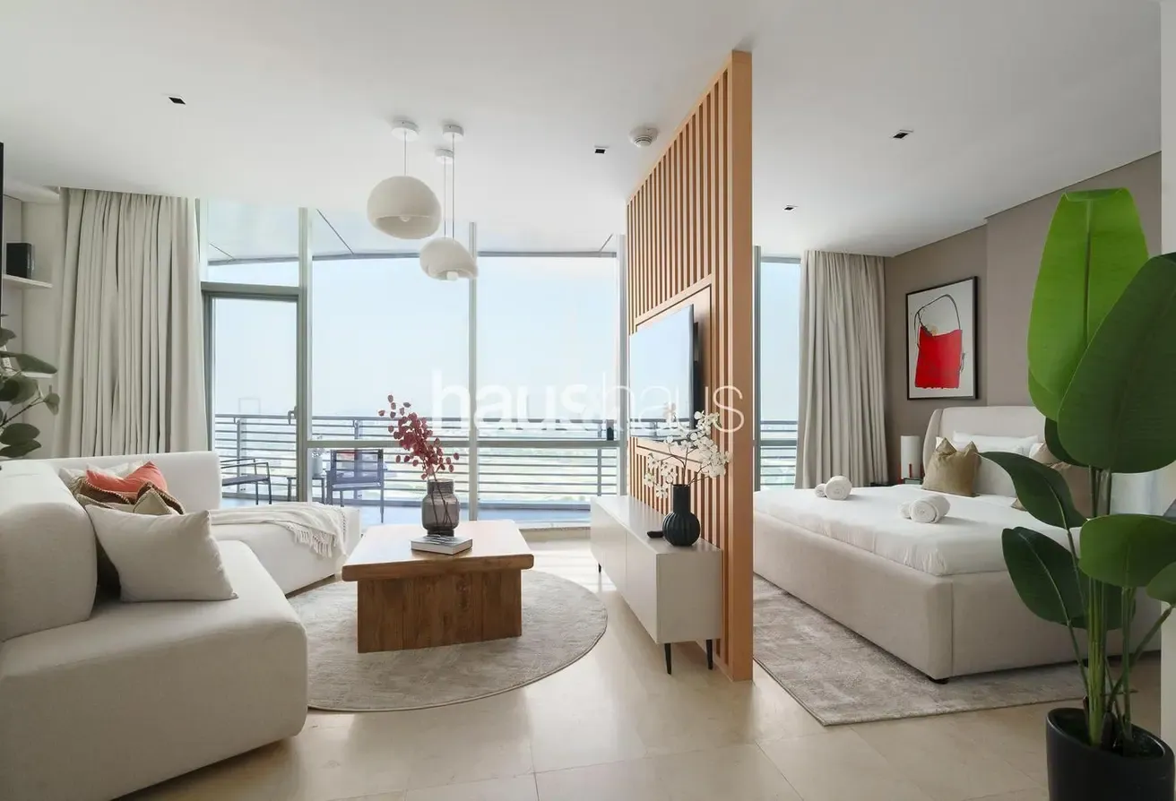 Lavishly Appointed | Spectacular City Views