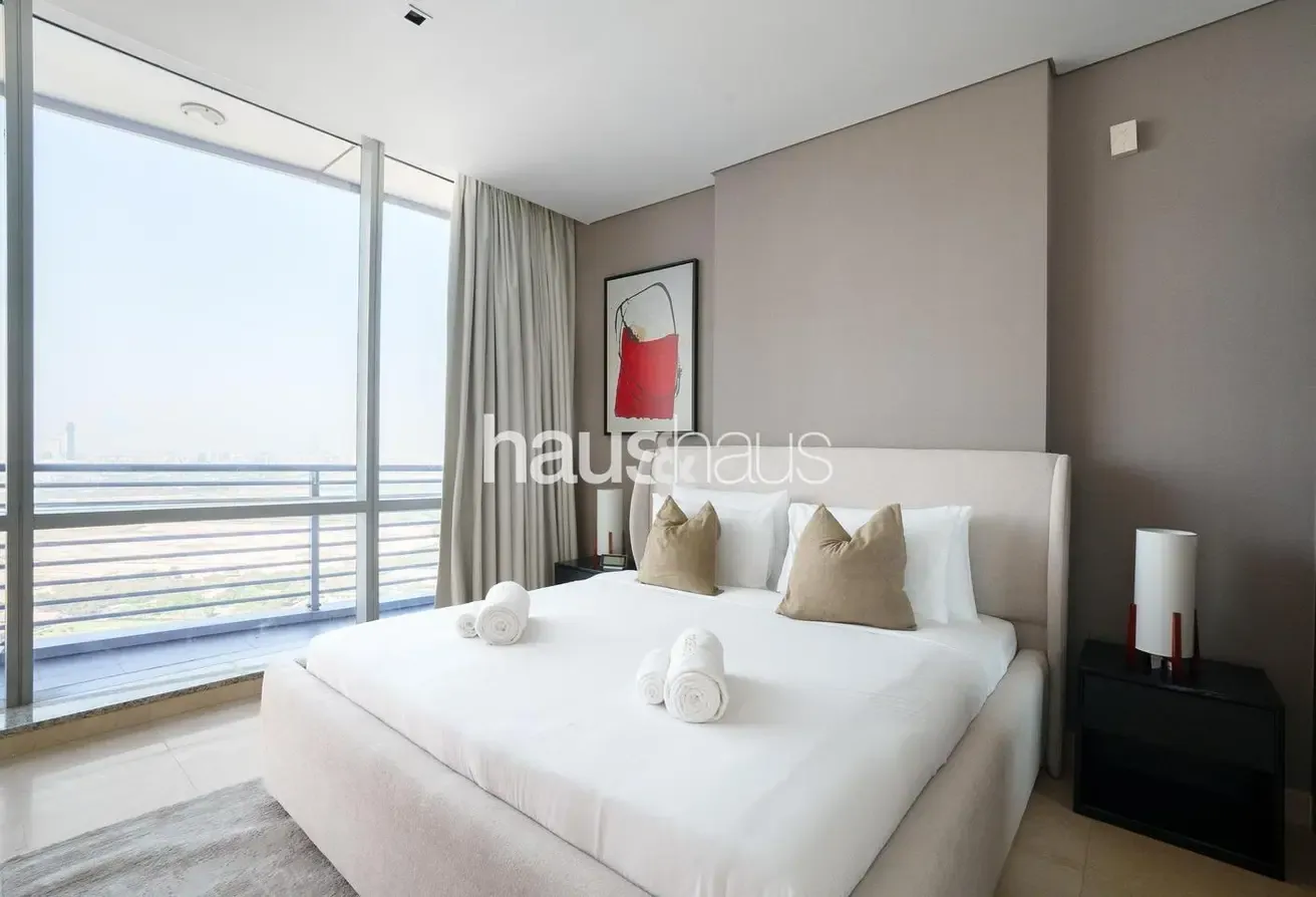 Lavishly Appointed | Spectacular City Views