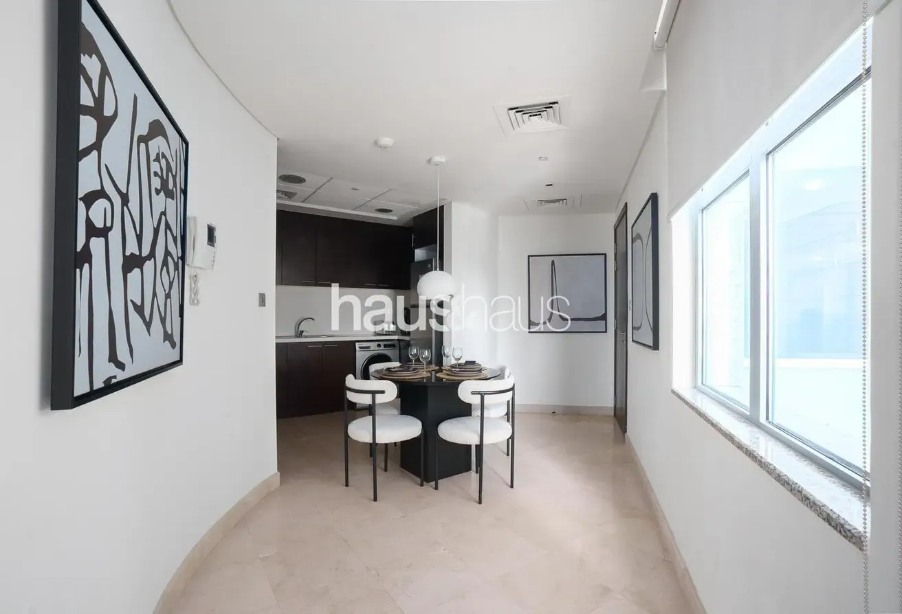 Lavishly Appointed | Spectacular City Views