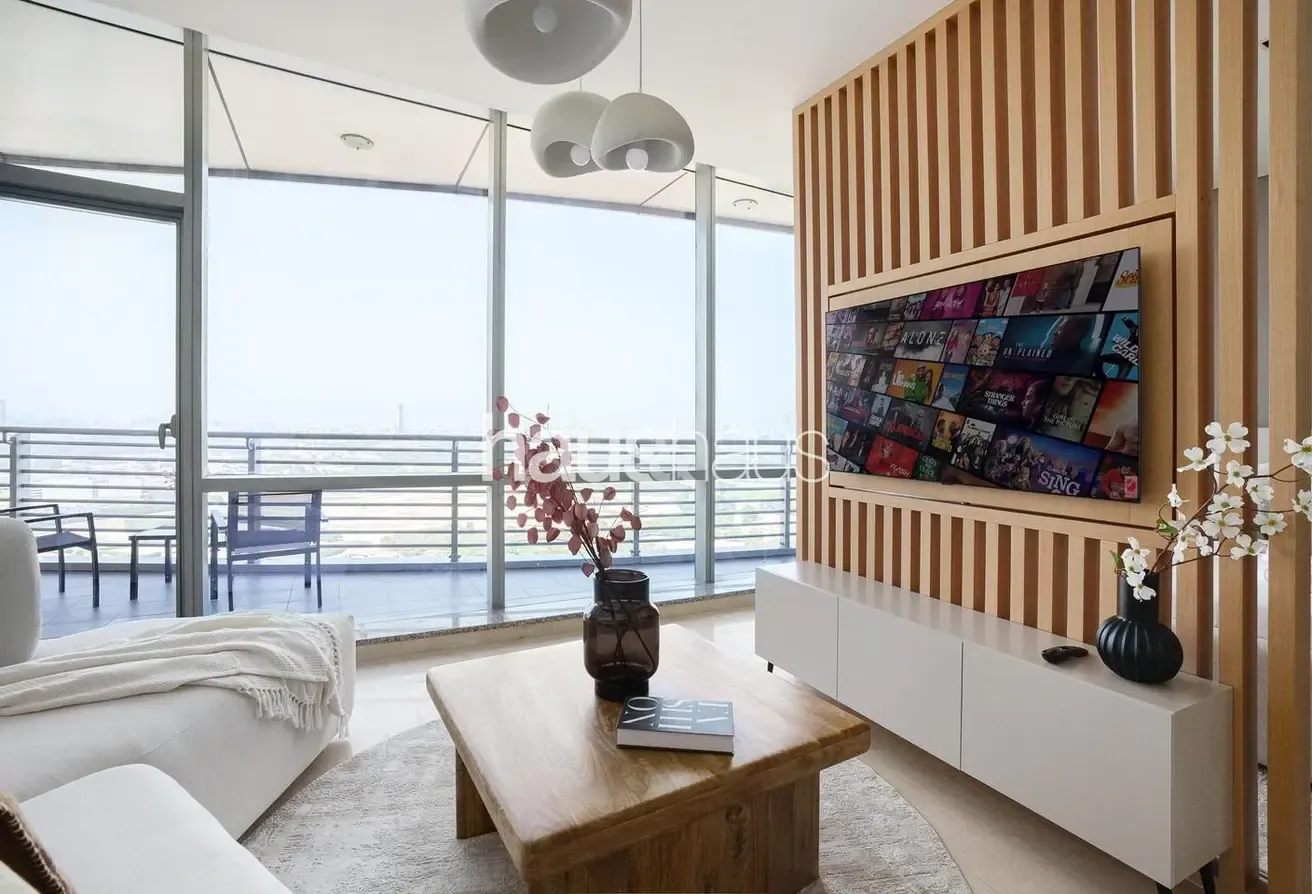 Lavishly Appointed | Spectacular City Views