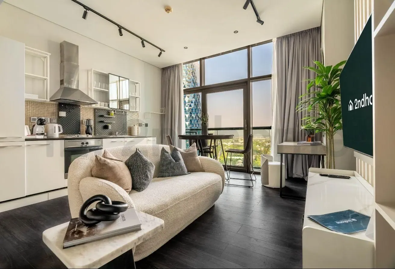 Walking distance to public transpo Studio in DIFC