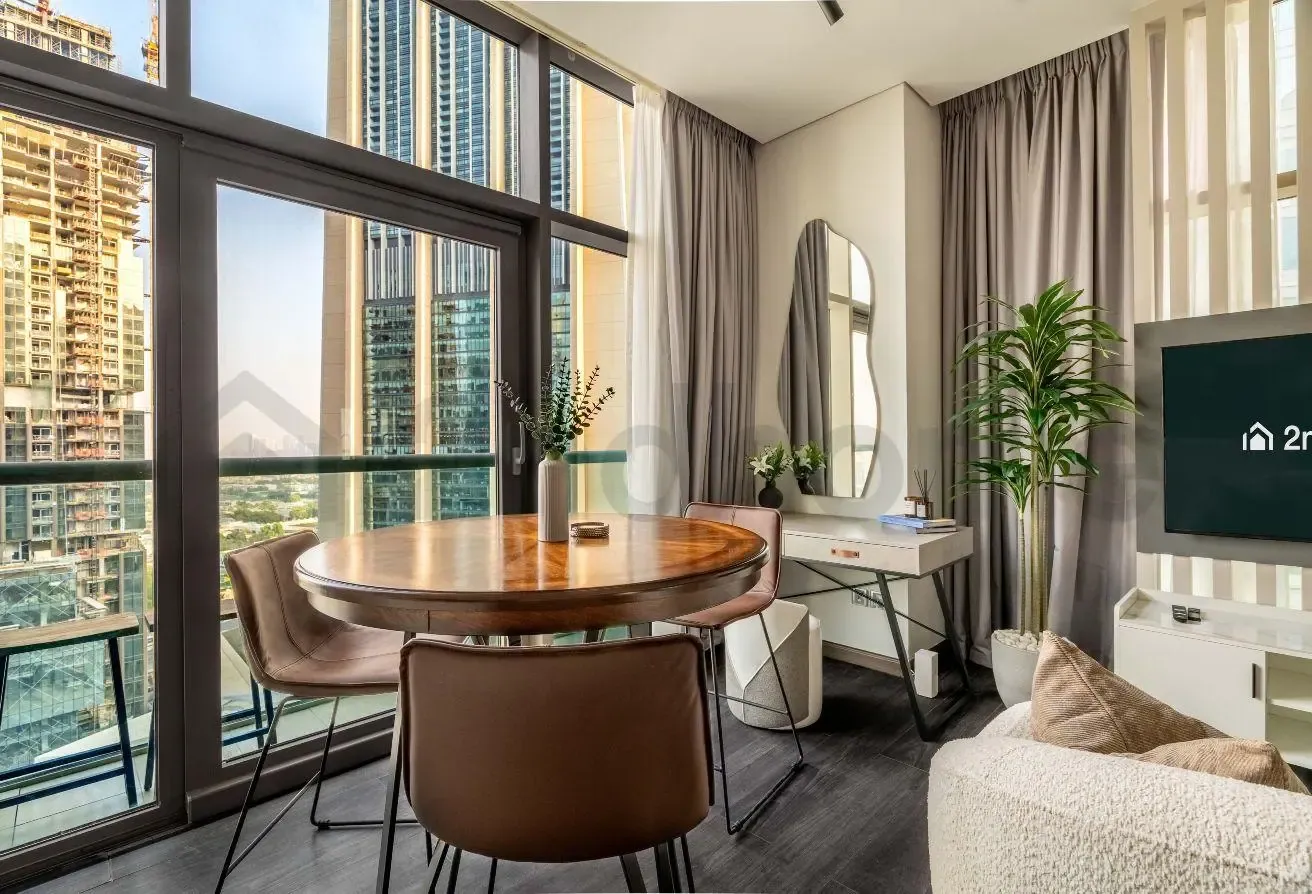 Walking distance to public transpo Studio in DIFC