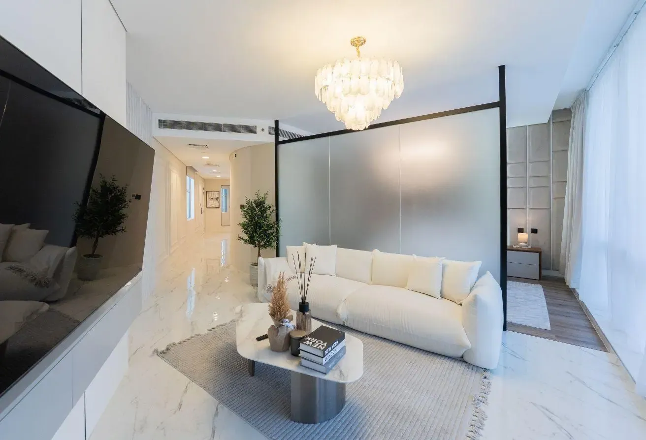Vacant | Prime Location | Spacious