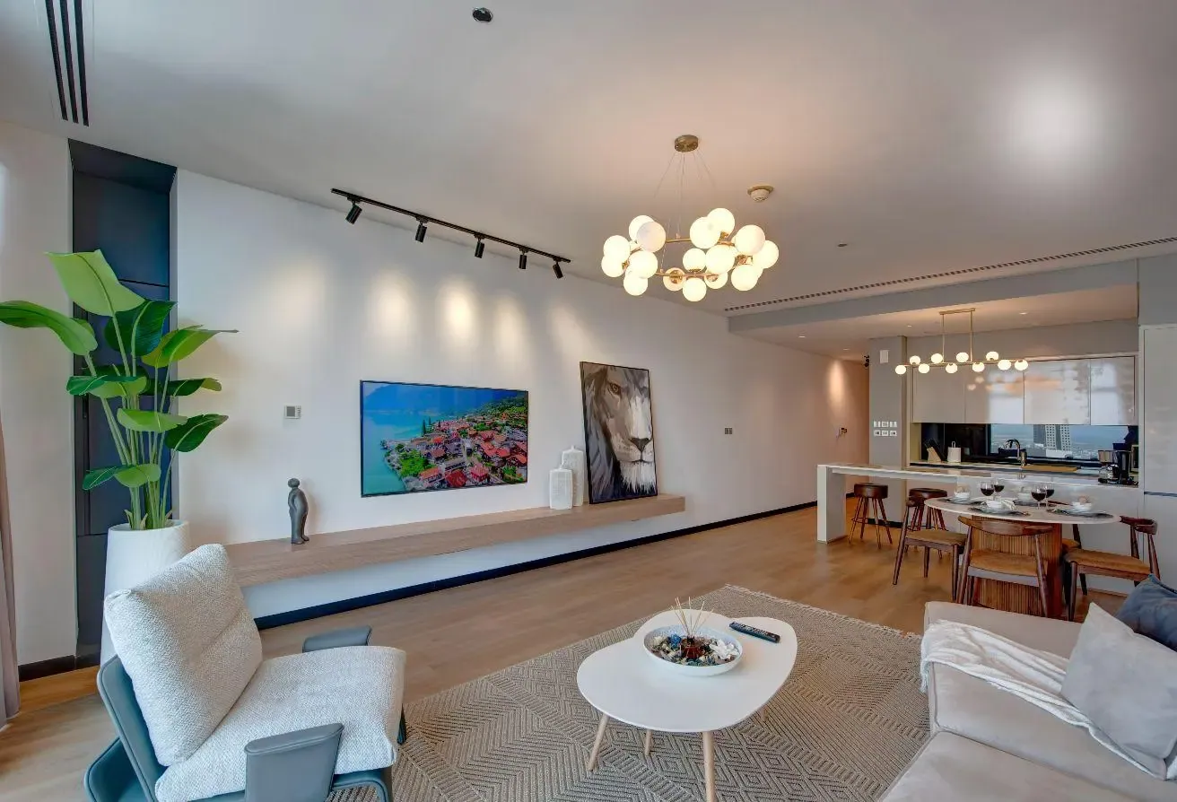 Luxury Apartment in High Floor