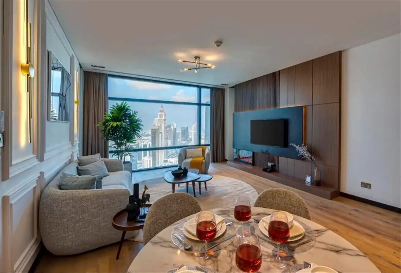 HIGH FLOOR LUXURY ONE BEDROOM APARTMENT