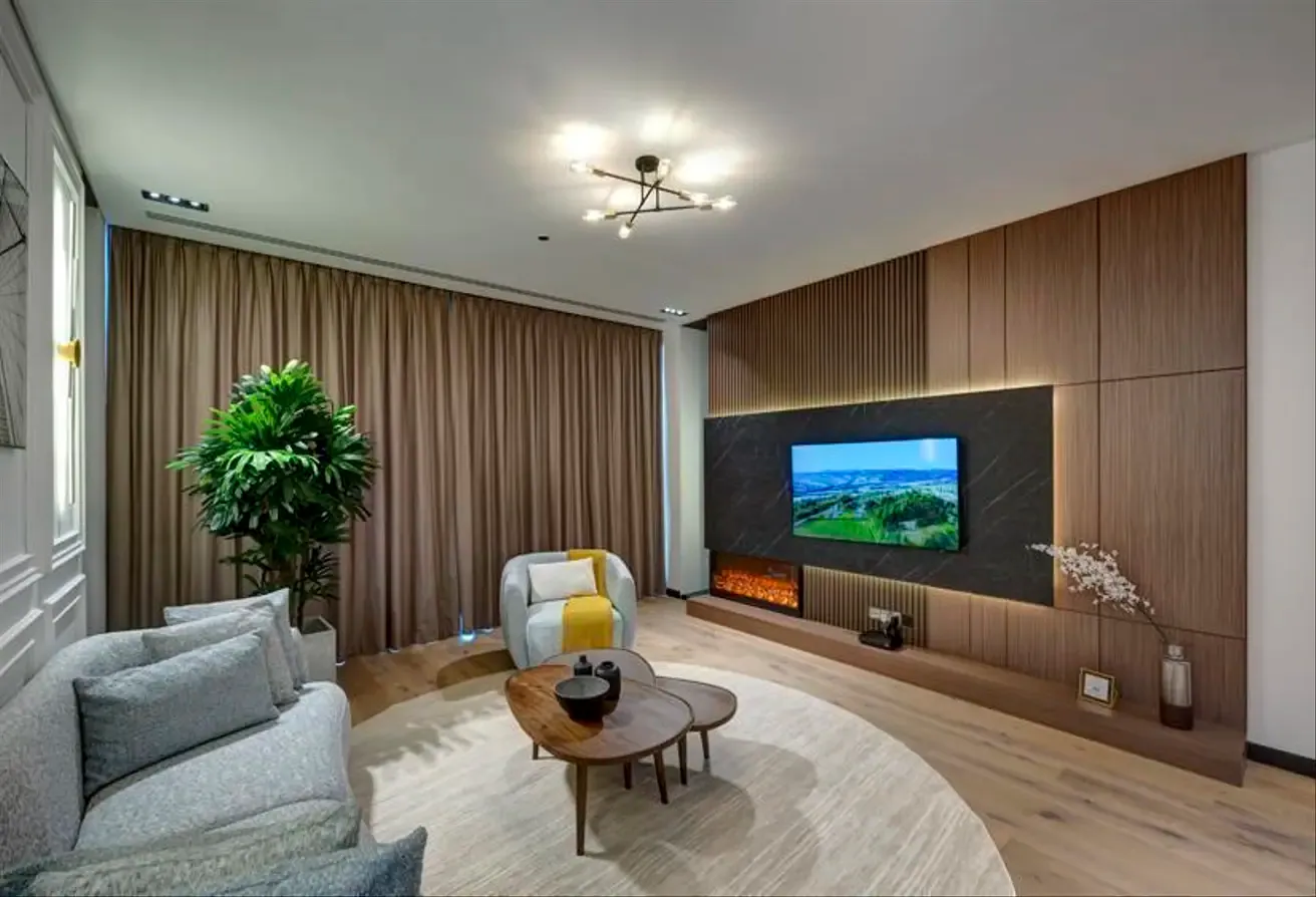 HIGH FLOOR LUXURY ONE BEDROOM APARTMENT