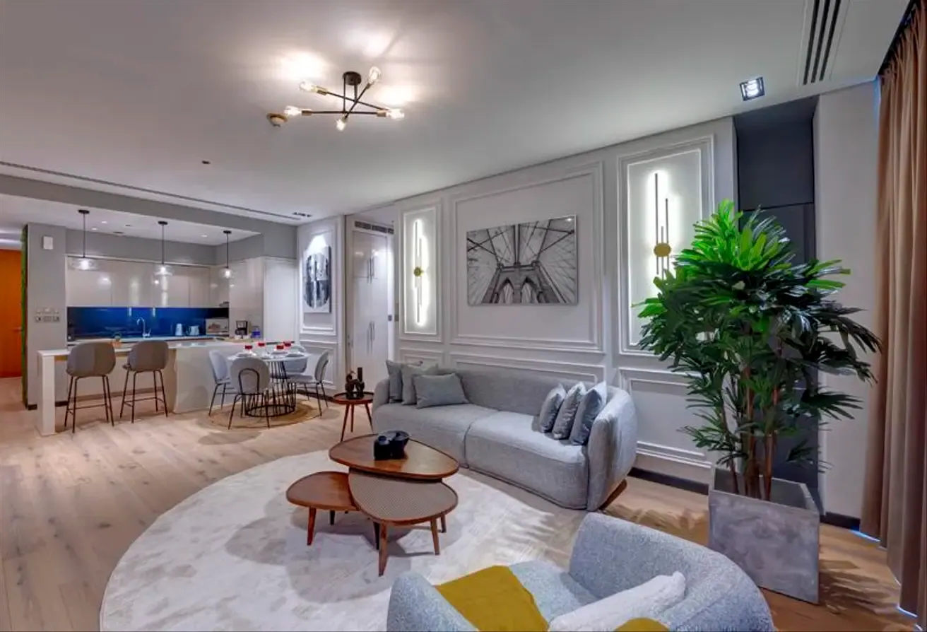 HIGH FLOOR LUXURY ONE BEDROOM APARTMENT